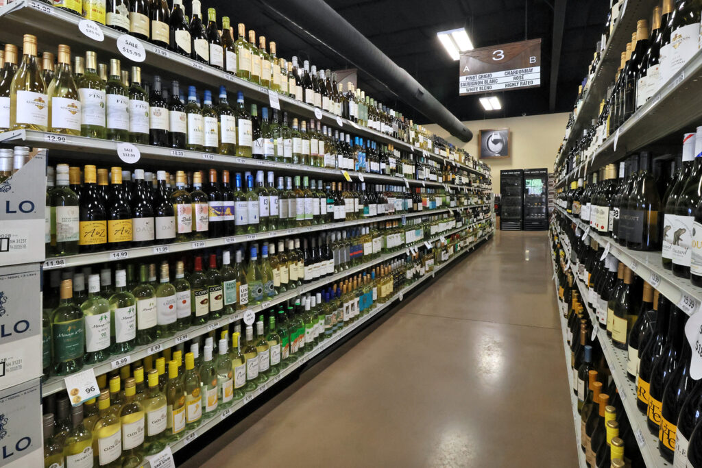 UWS Marketplace Photos_2025_White Wine 2